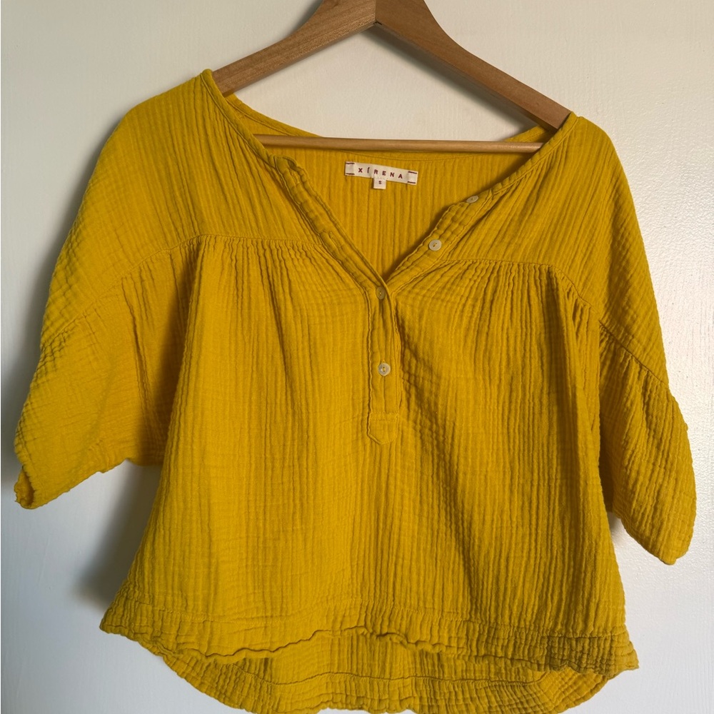 XiRENA Yellow Textured Blouse